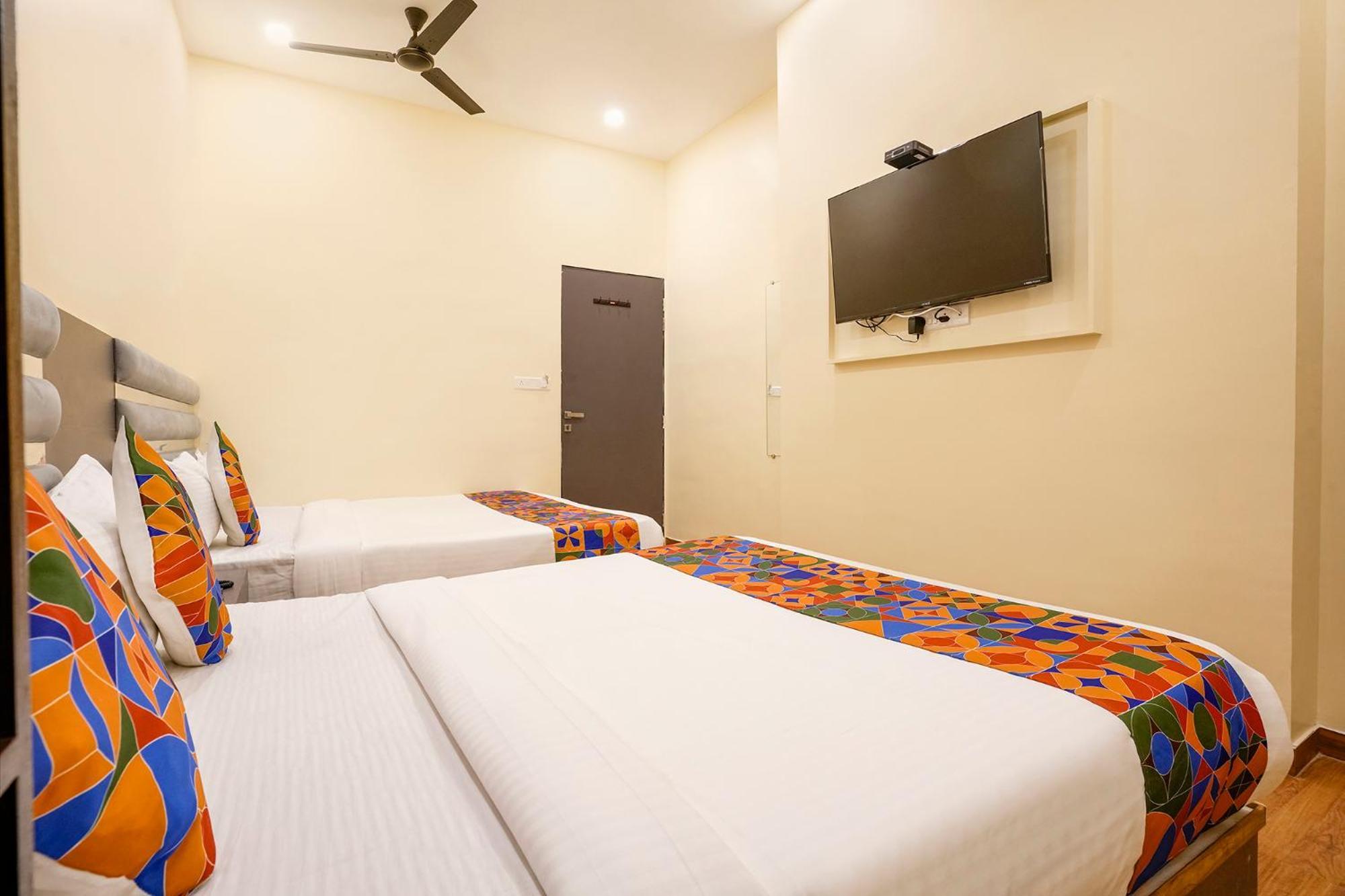 Fabhotel Freedom International - Nr Mumbai International Airport Exterior photo