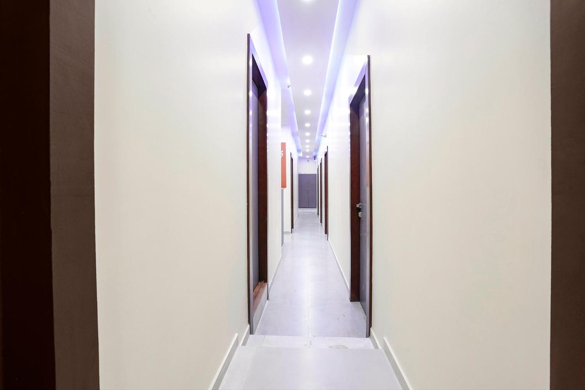Fabhotel Freedom International - Nr Mumbai International Airport Exterior photo