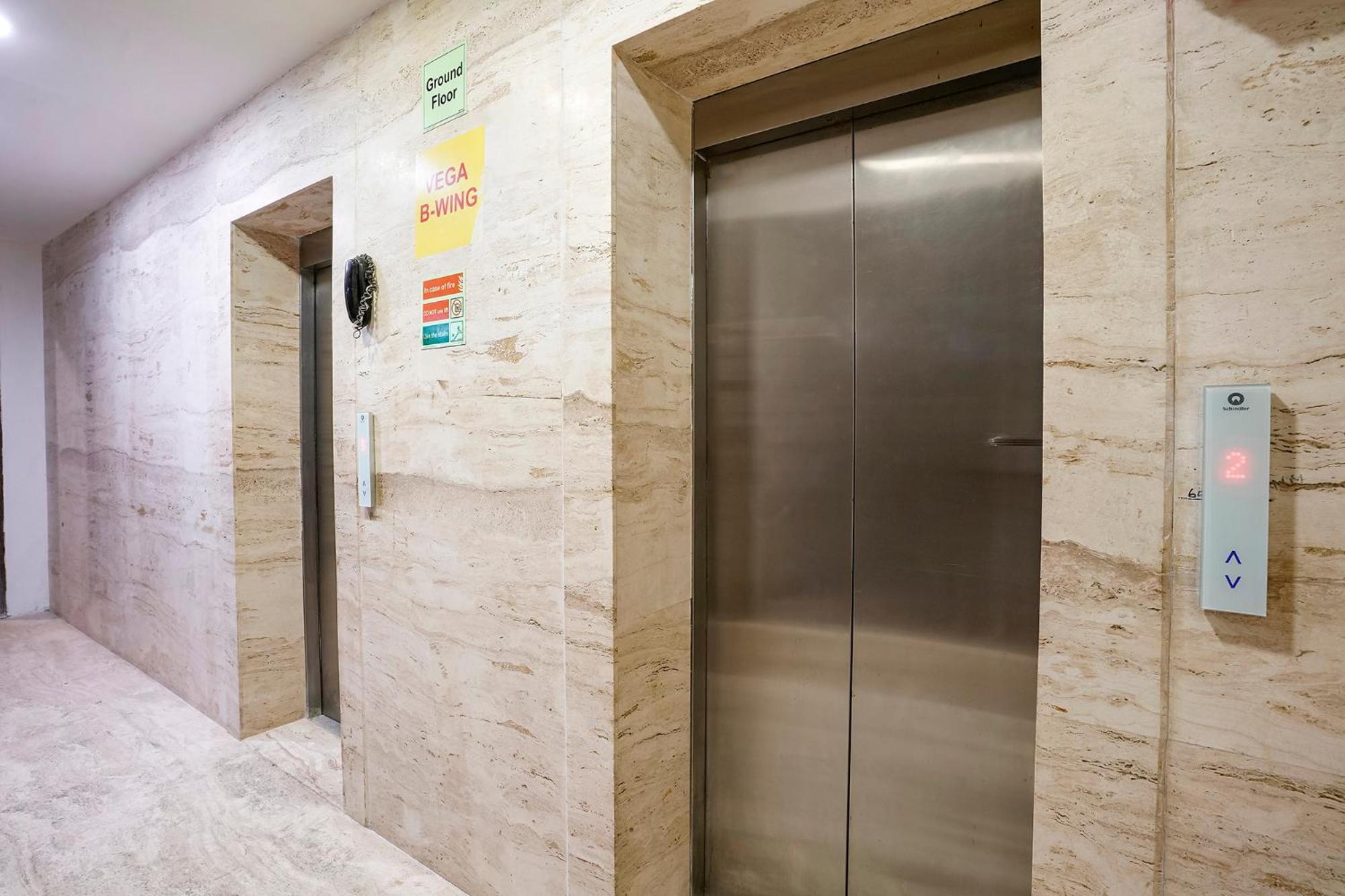 Fabhotel Freedom International - Nr Mumbai International Airport Exterior photo