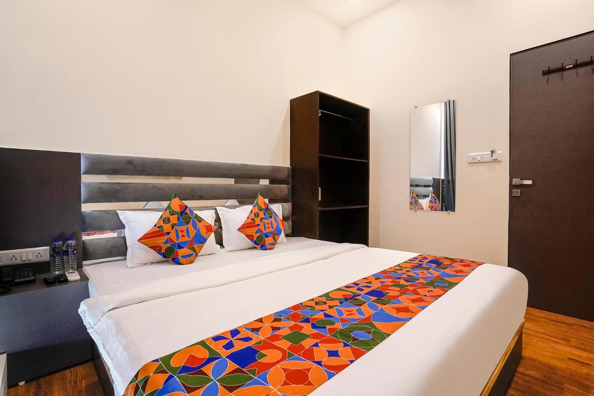 Fabhotel Freedom International - Nr Mumbai International Airport Exterior photo
